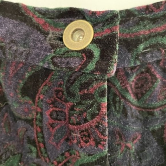 Vinytsge Jones Wear Velour Jacket and Skirt Set with Paisley Pattern - Picture 7 of 8